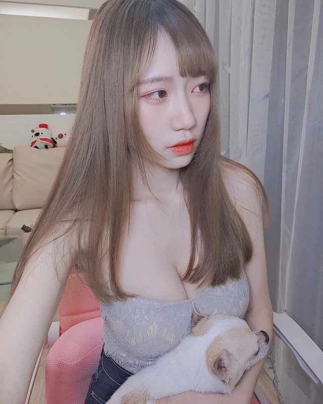 3870979.webp