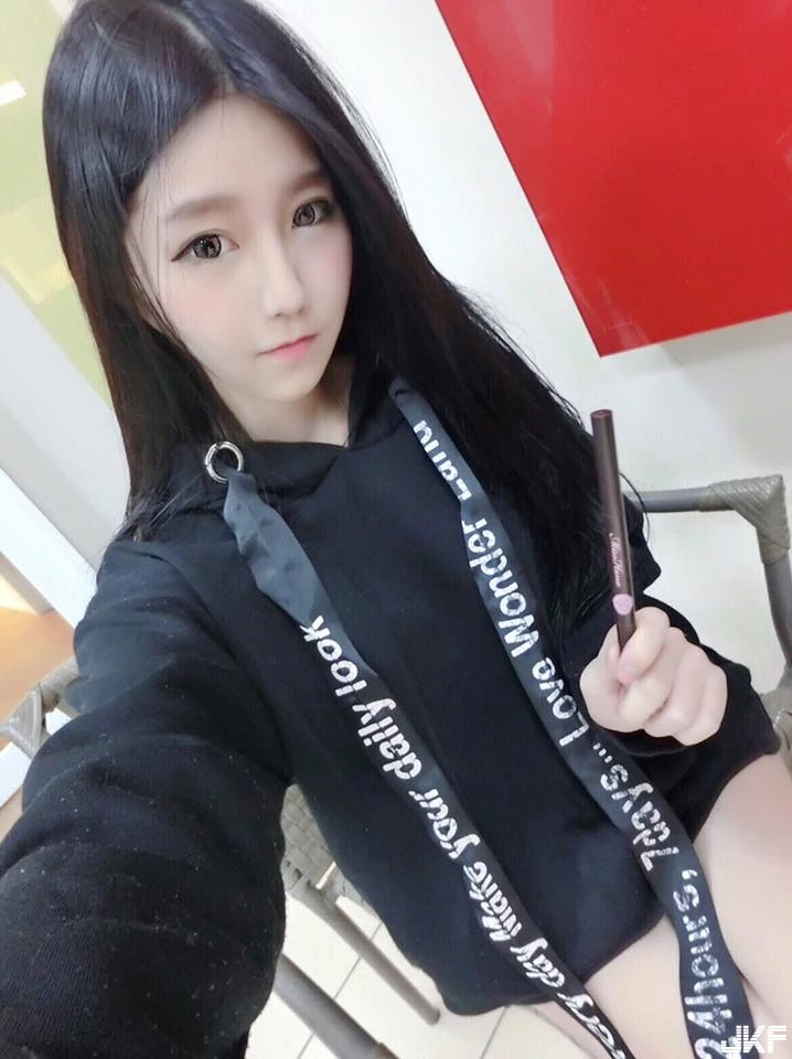 16866230.webp