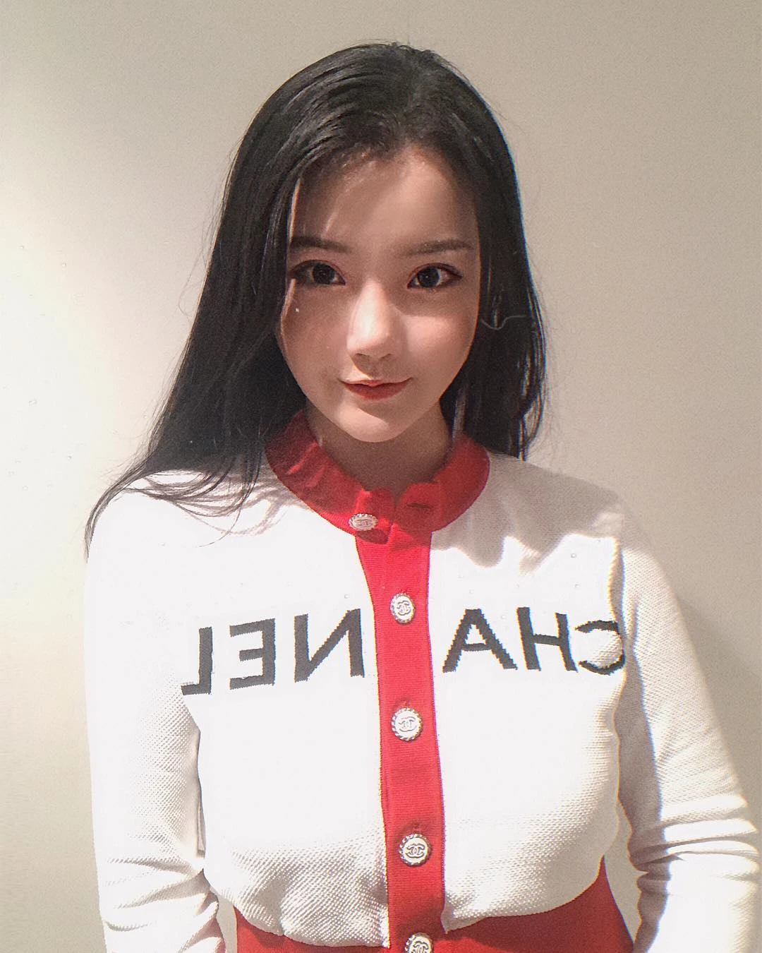 3879023.webp