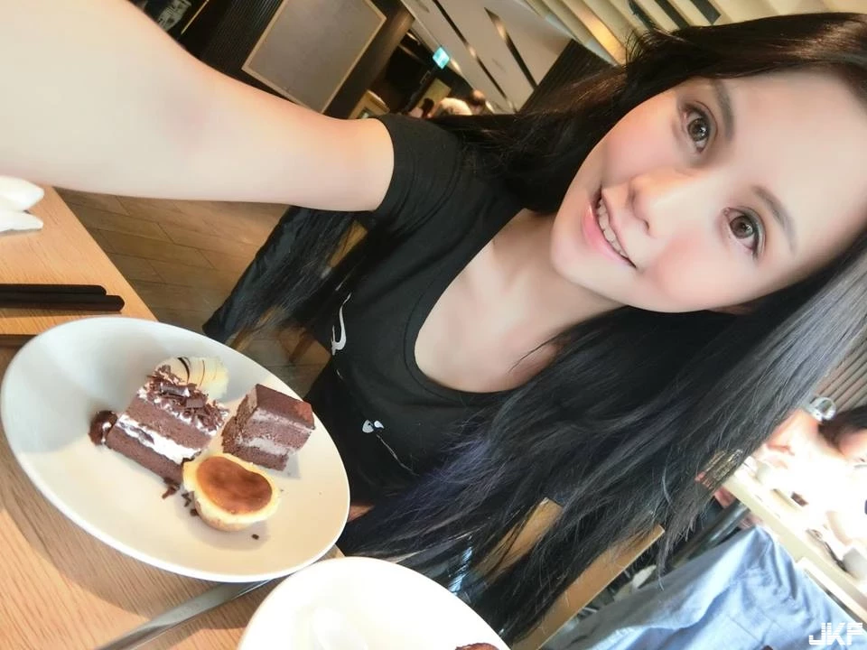 16890688.webp