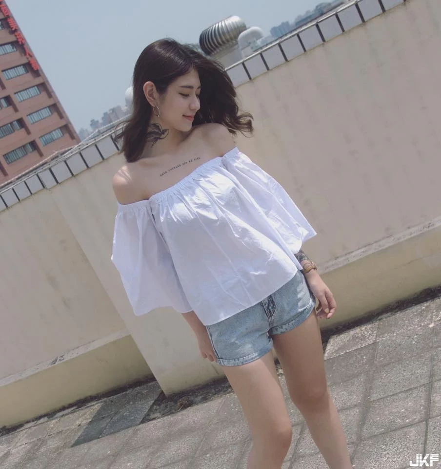 16890370.webp