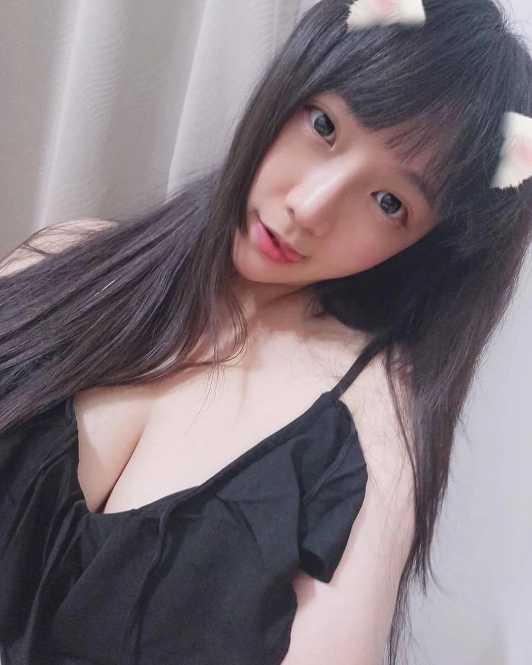 18196338.webp