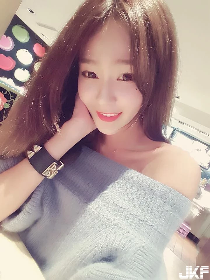 16824641.webp