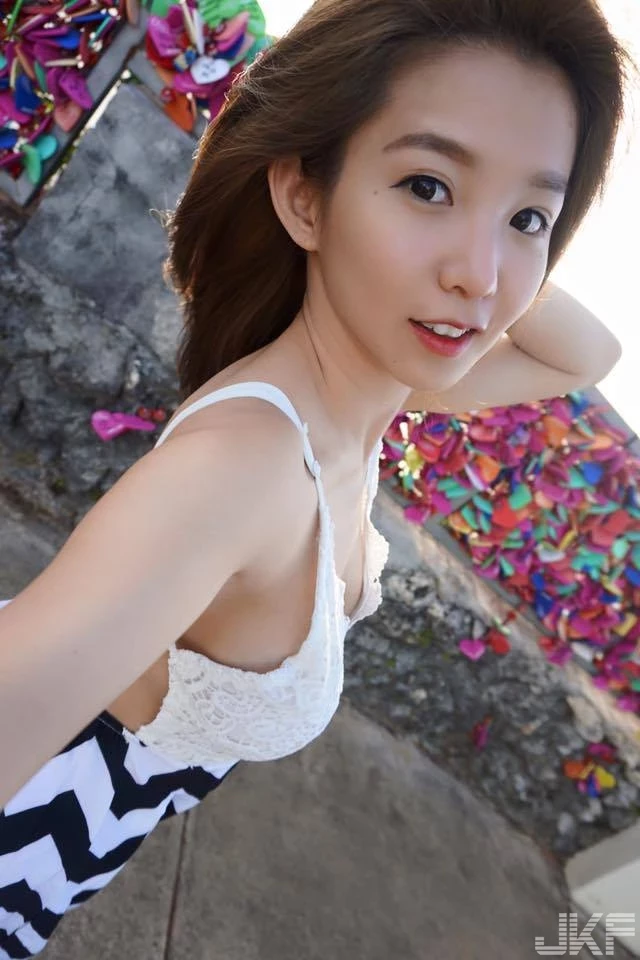 16861012.webp