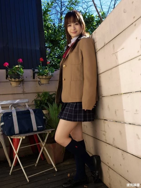 17702047.webp