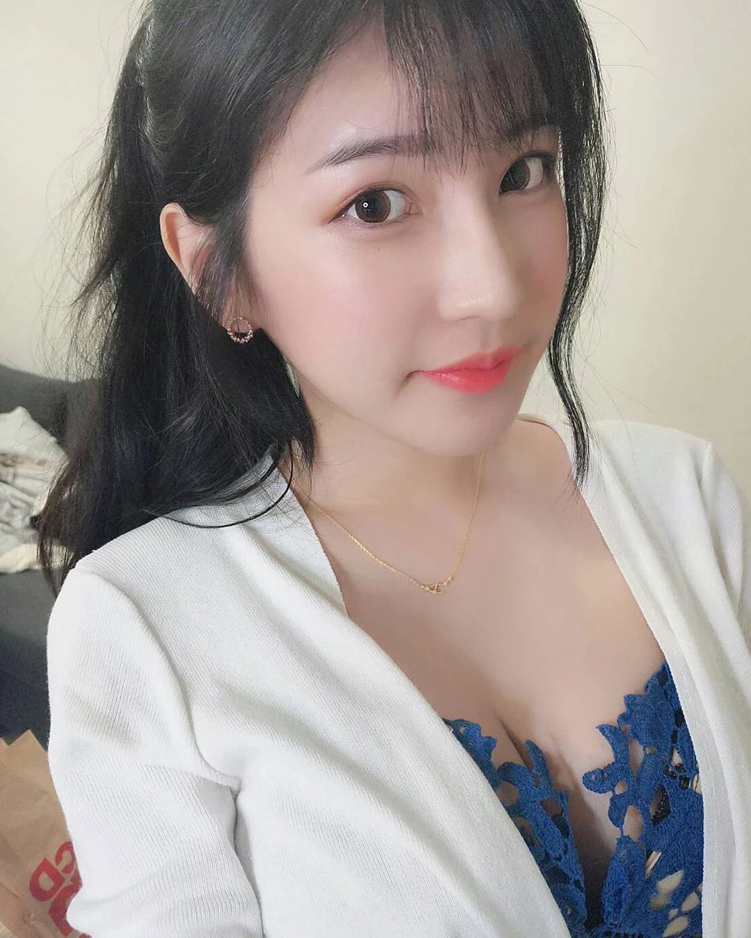 4074295.webp