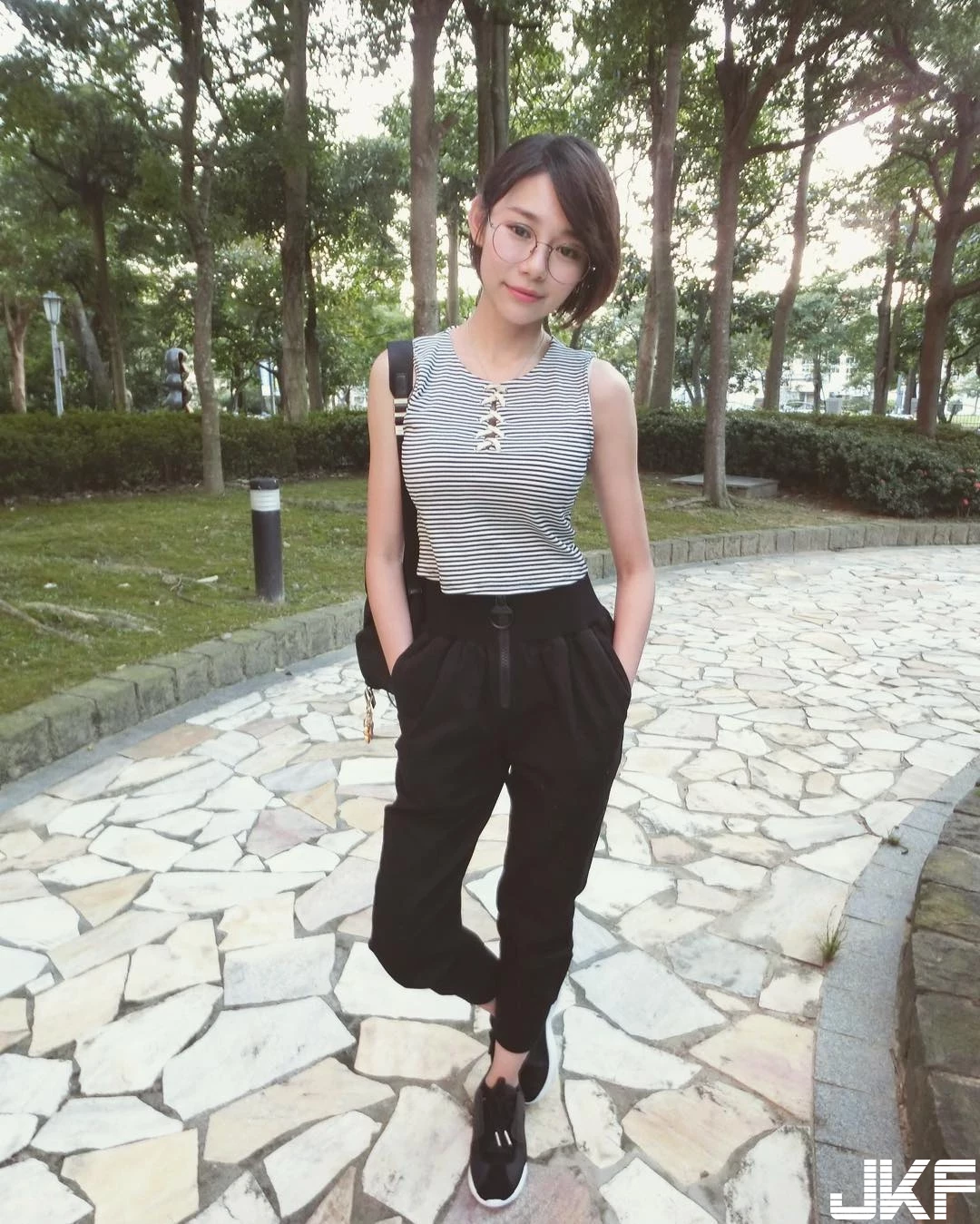 4857695.webp