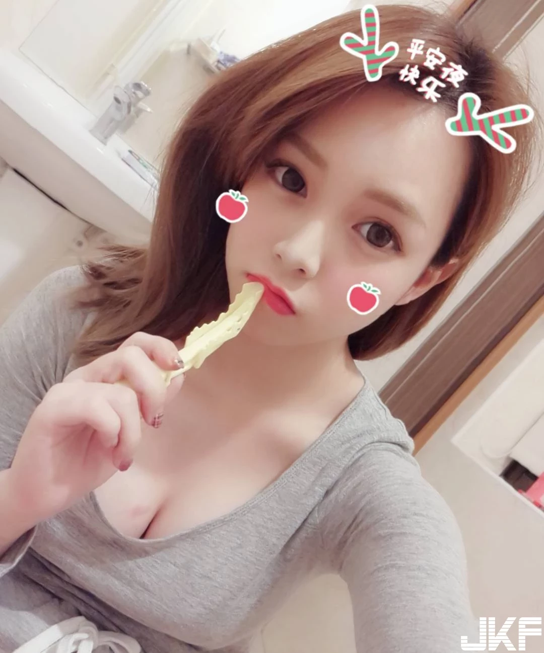 4857676.webp