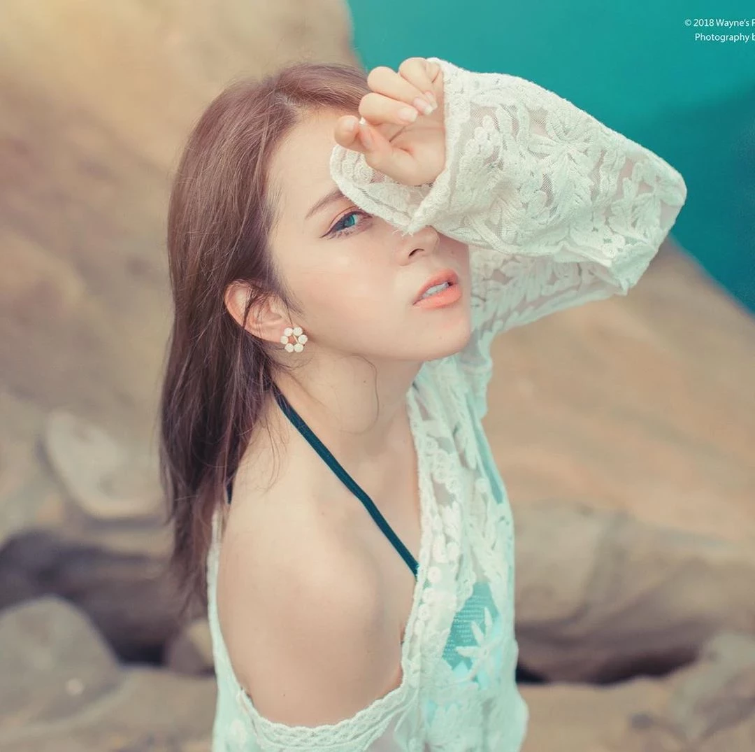 3912707.webp