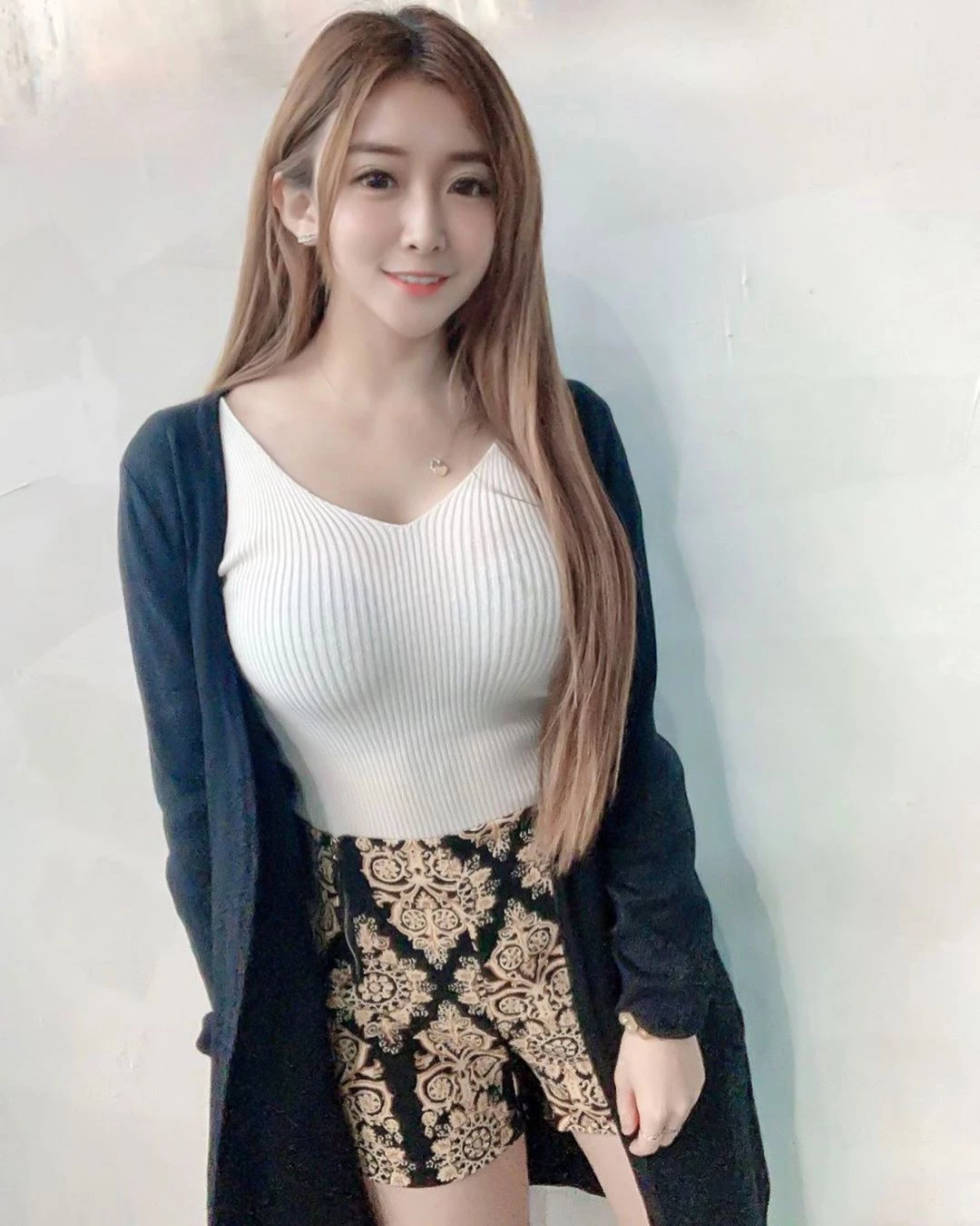 3913298.webp