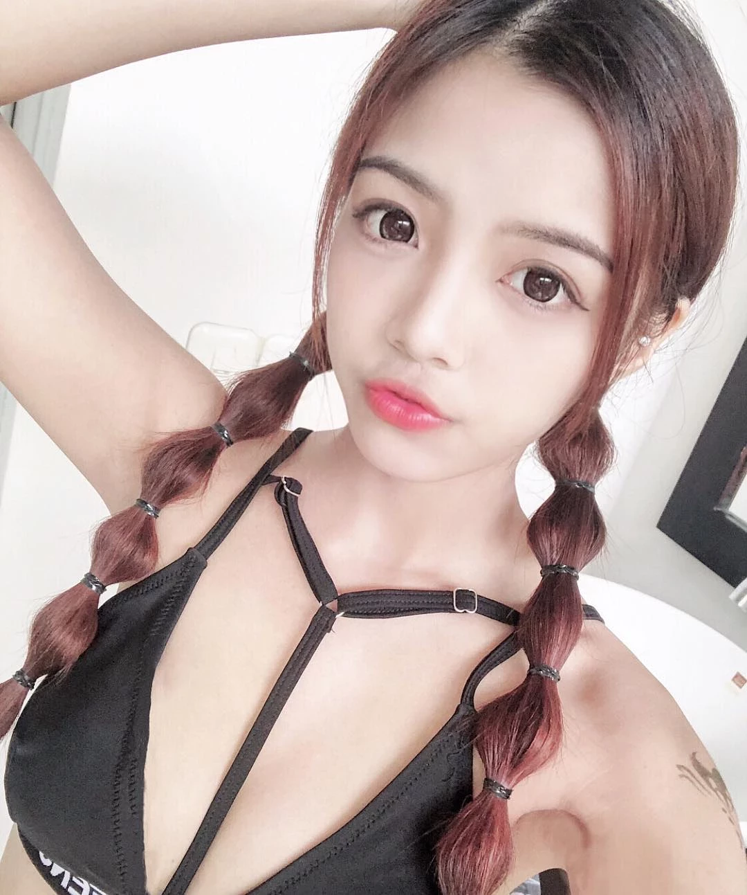 3922952.webp