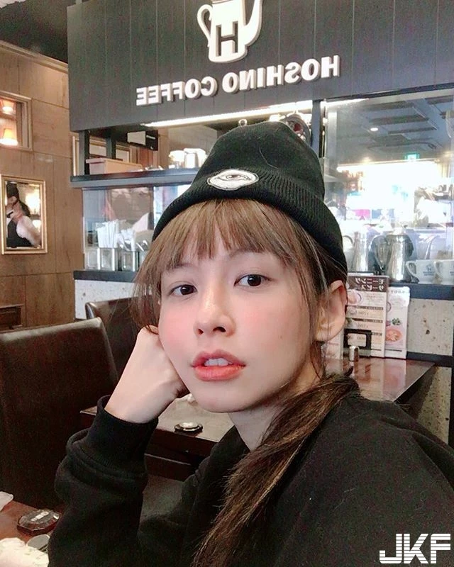 4910741.webp