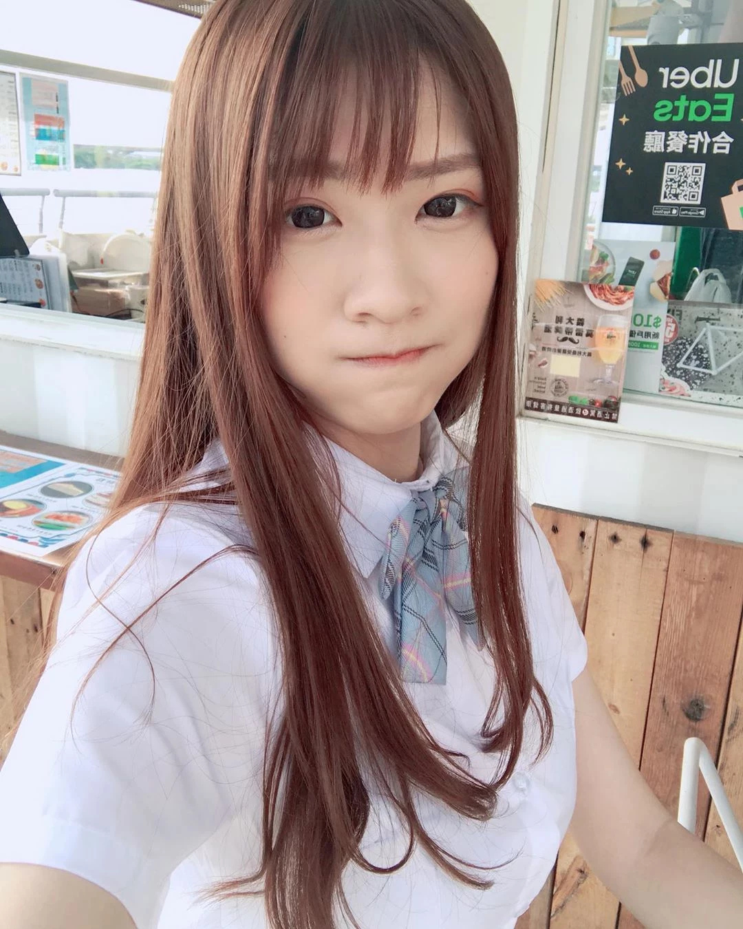 3932247.webp