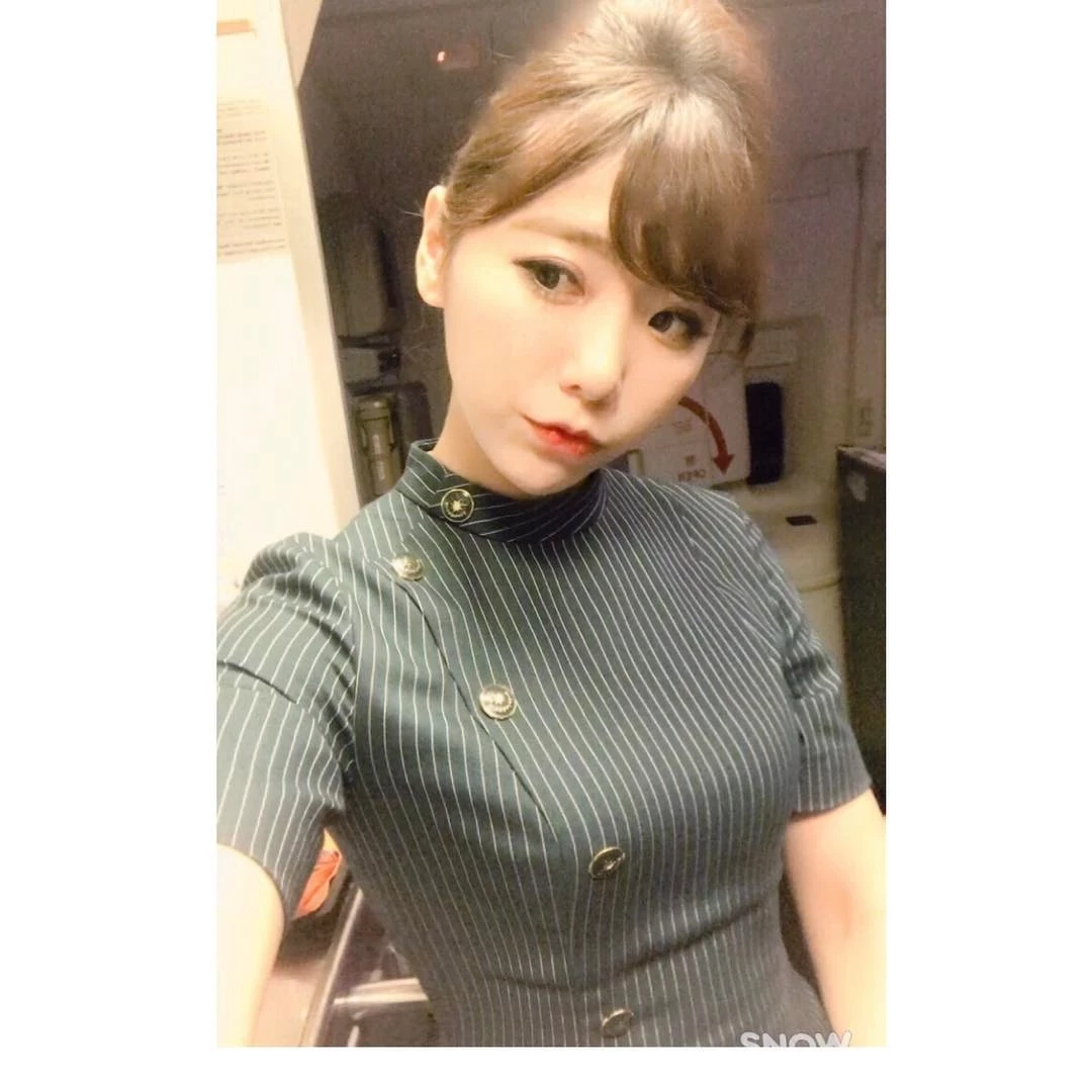 4864163.webp