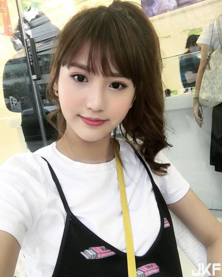 16837312.webp