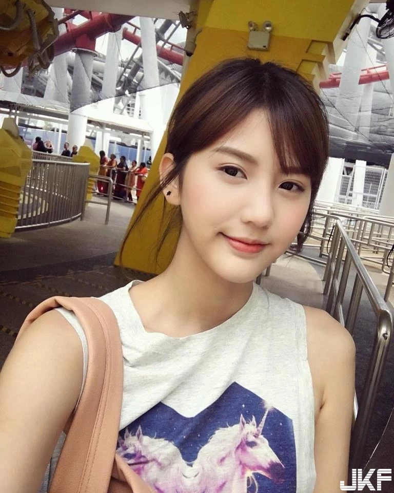 16837319.webp