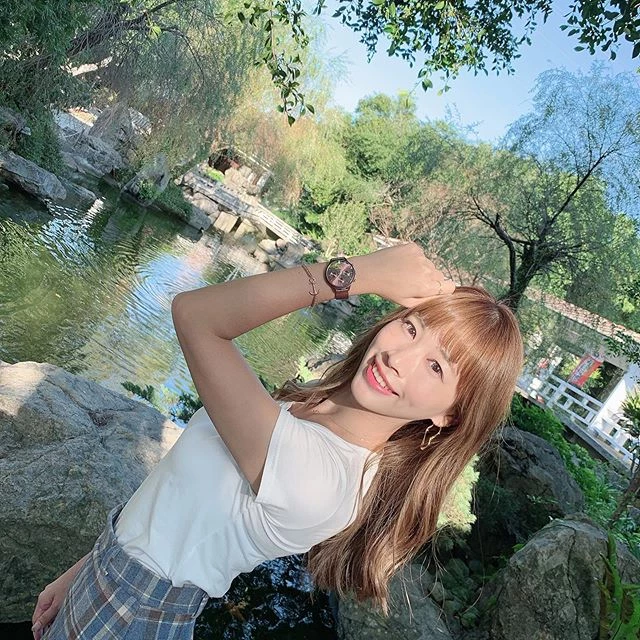 4139312.webp