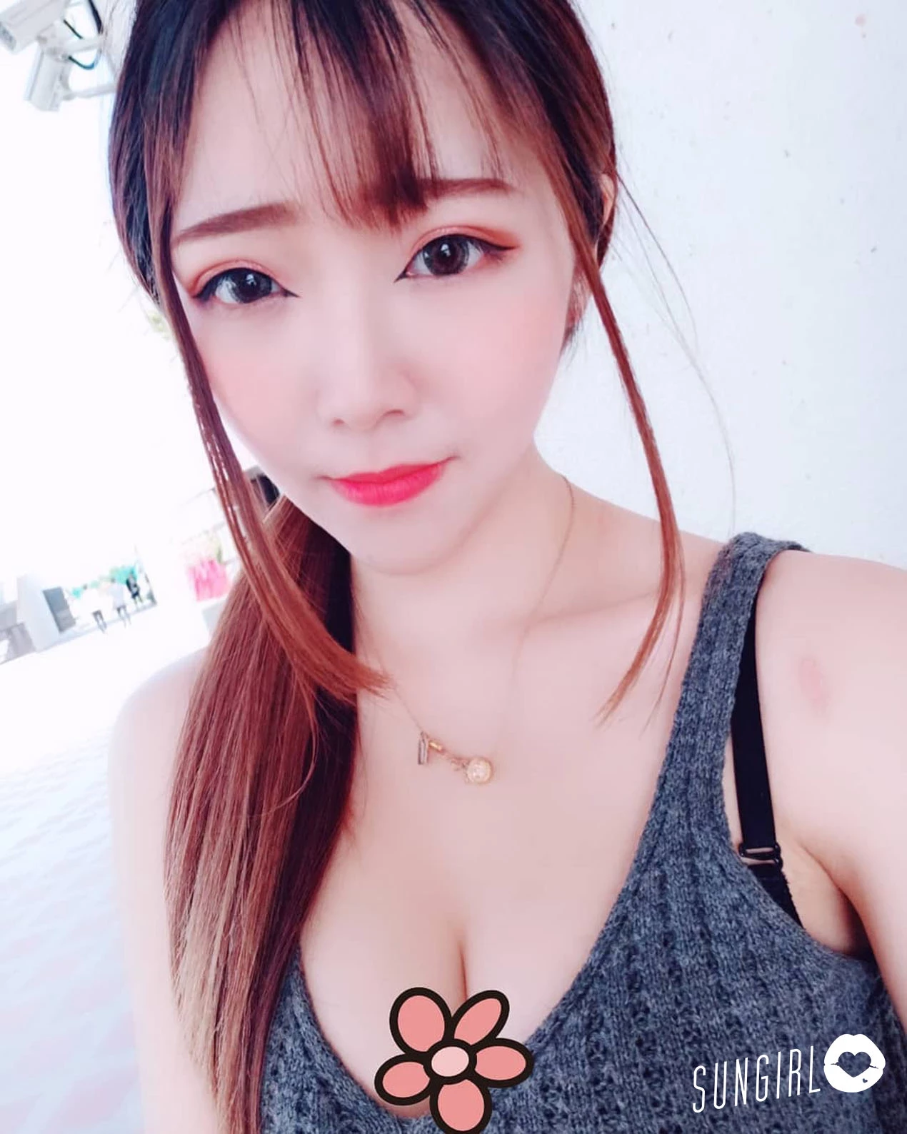 3961985.webp
