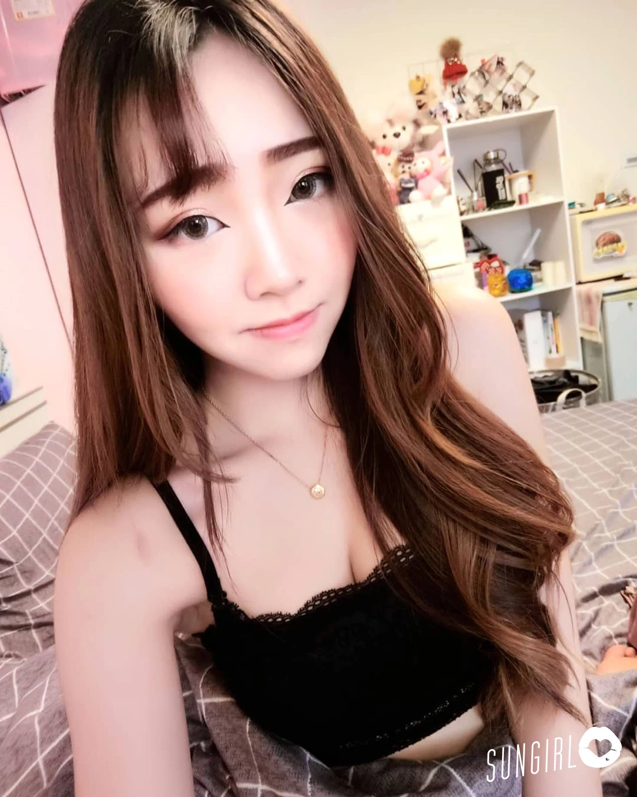 3961986.webp