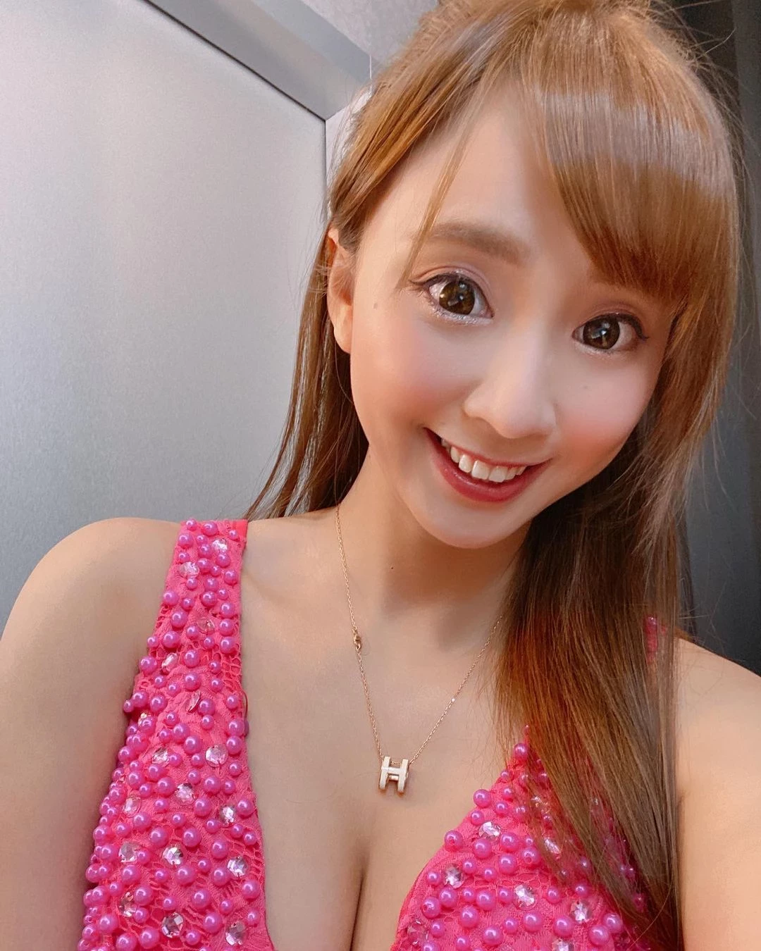 28118299.webp