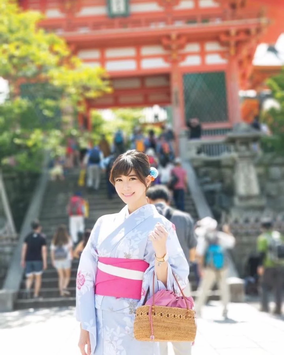 4111570.webp