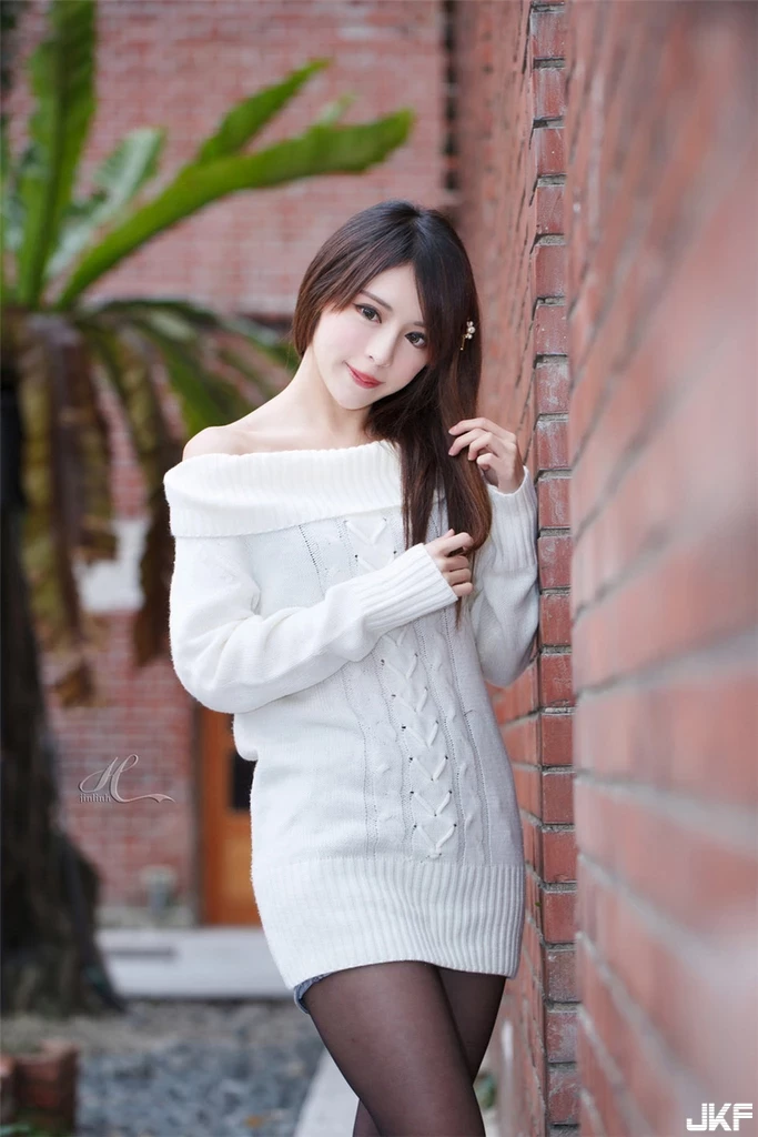 16866244.webp