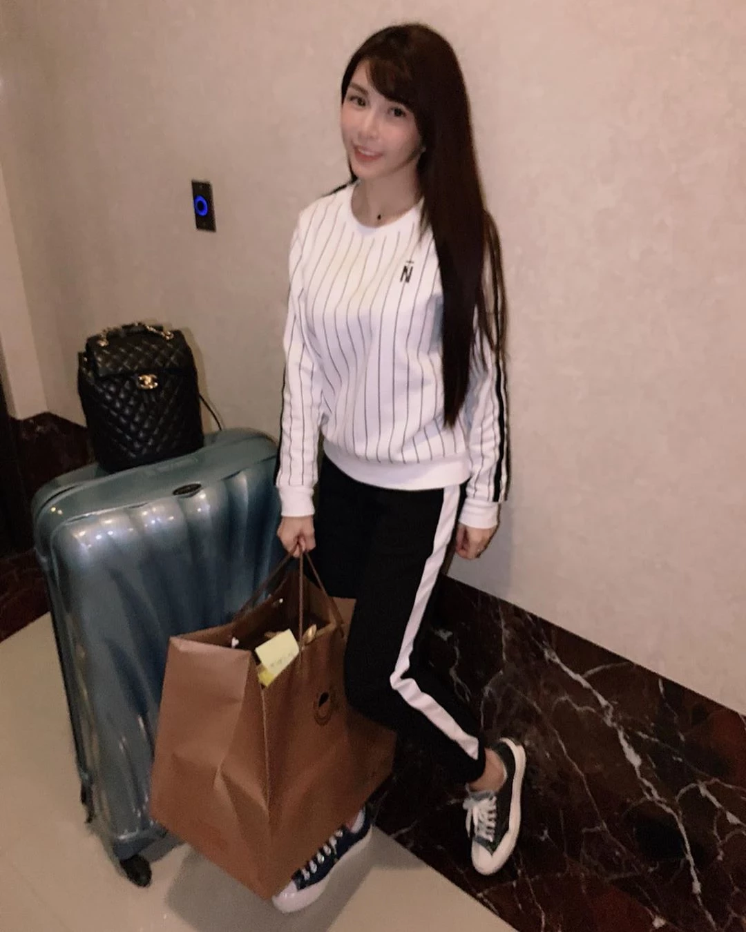 4133816.webp