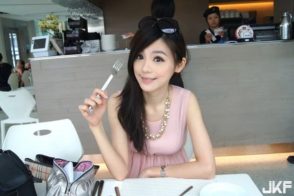 16873004.webp