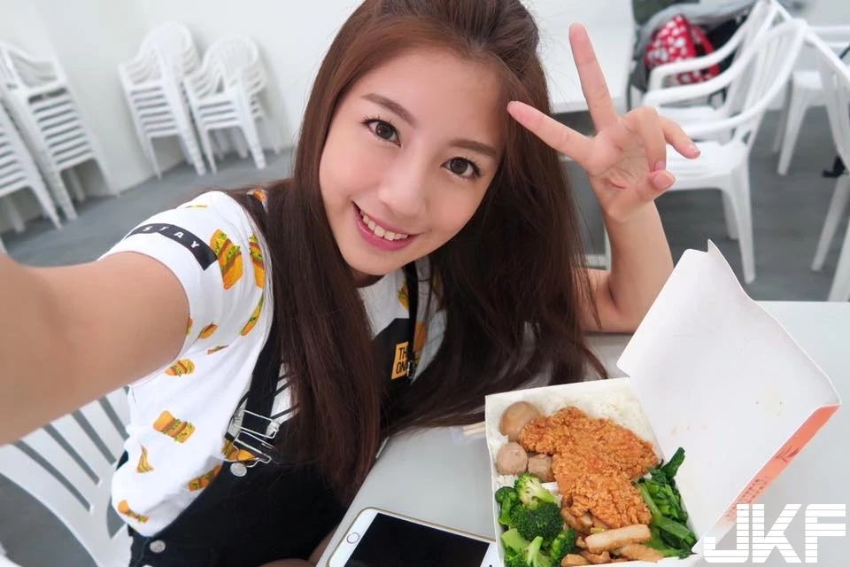 16825048.webp