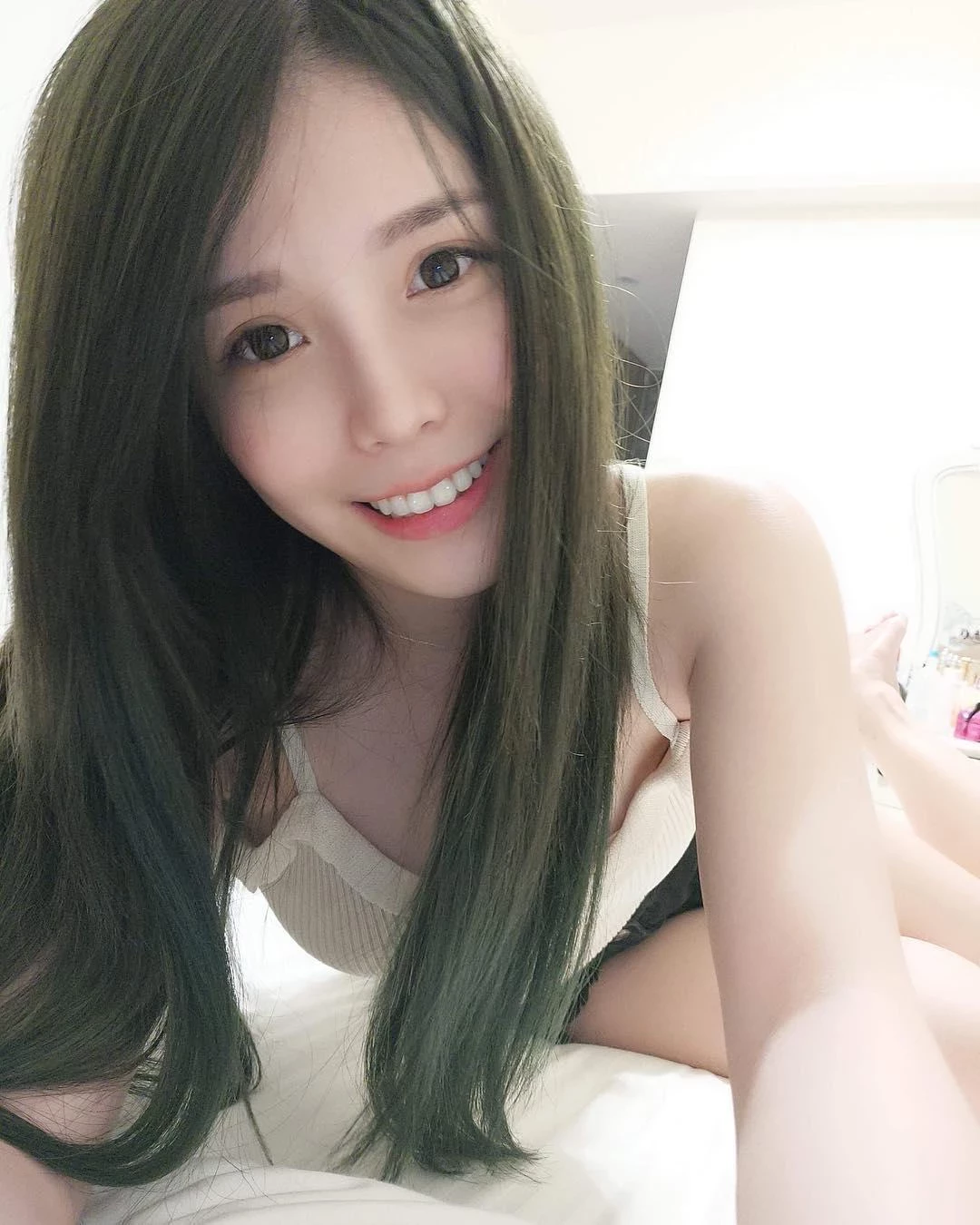 4266827.webp