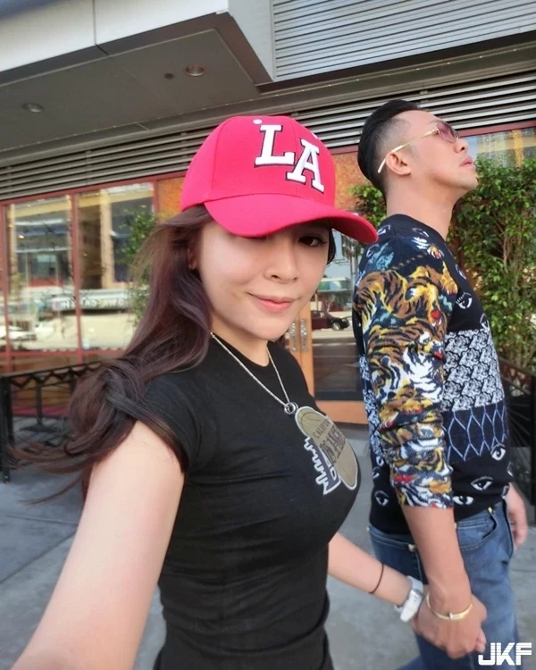 16881376.webp