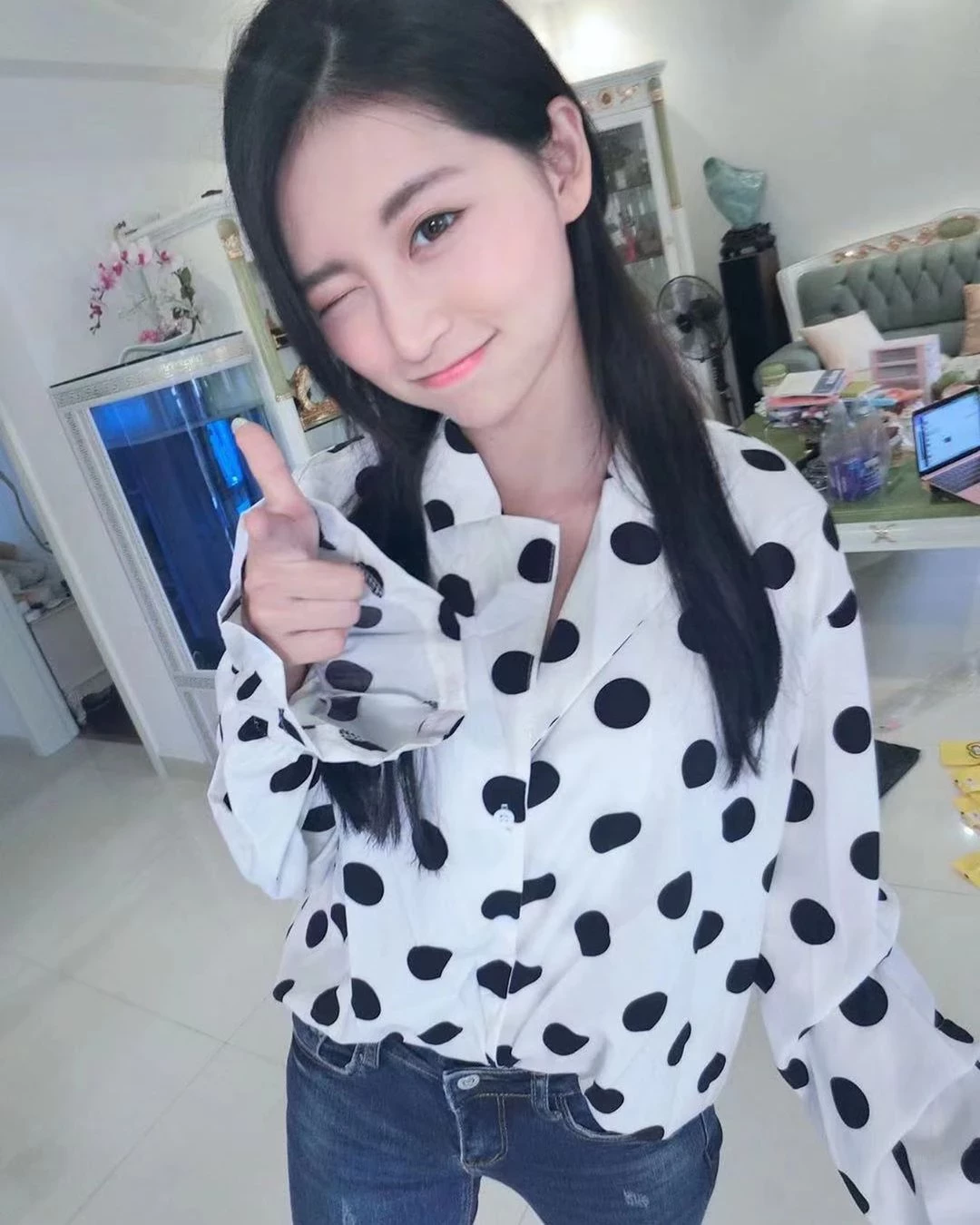 4144252.webp