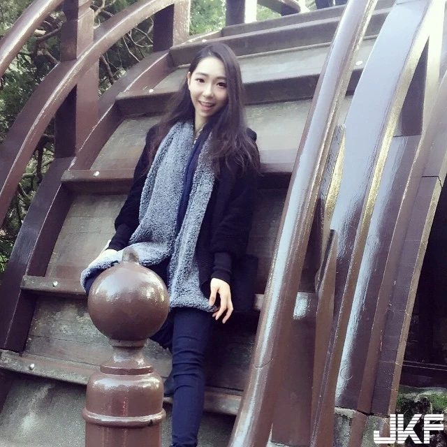 16801150.webp