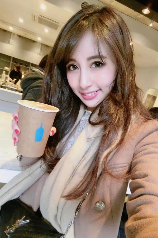 28844046.webp