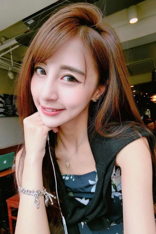 28844062.webp