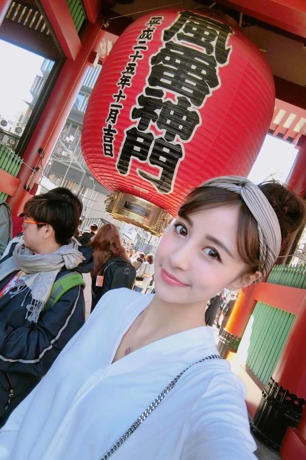 28844077.webp