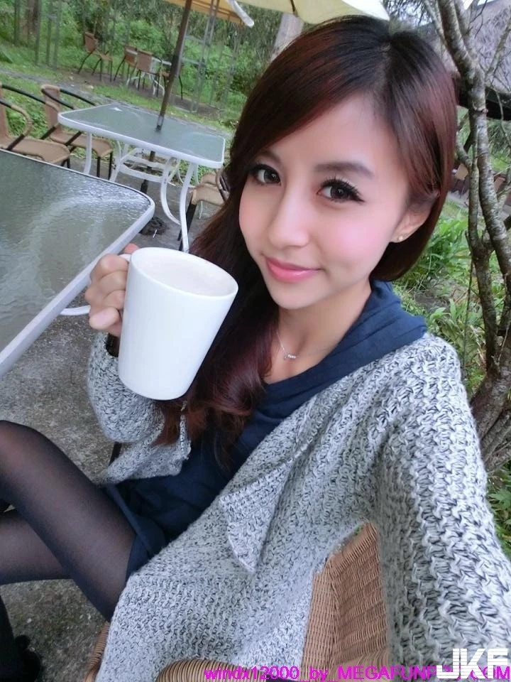 2408996.webp