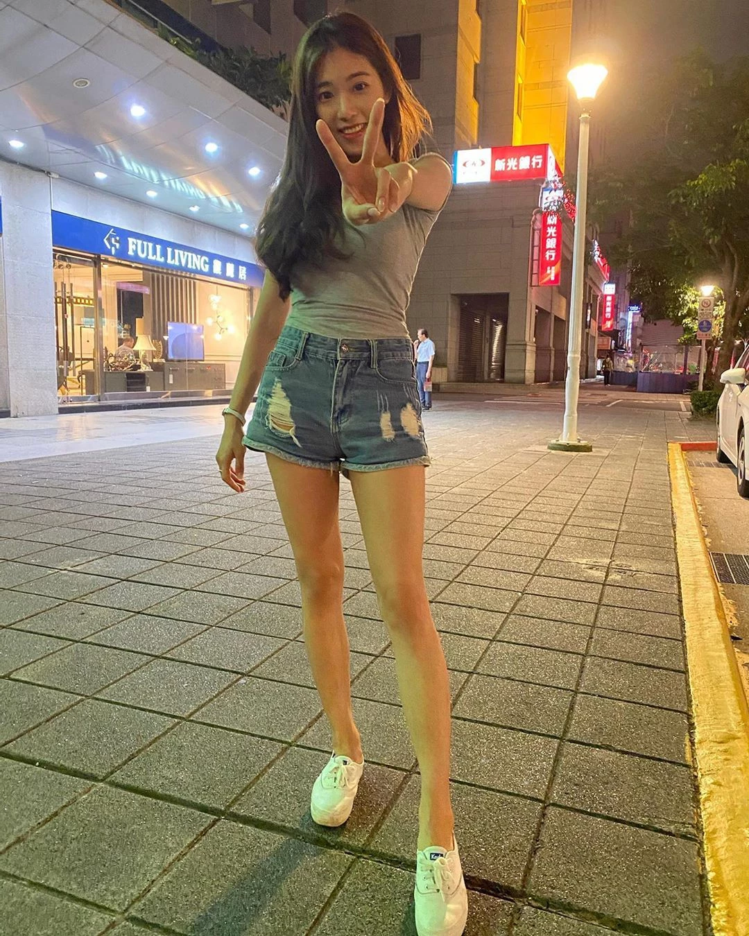 3989615.webp