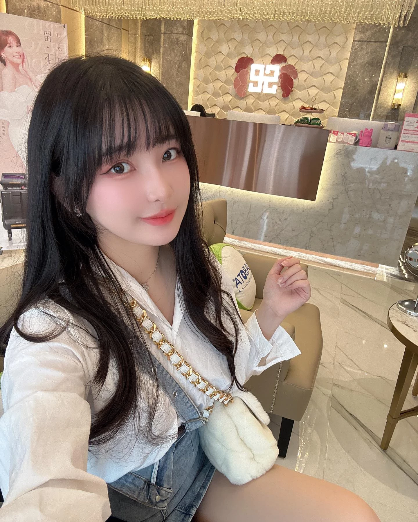 30870436.webp