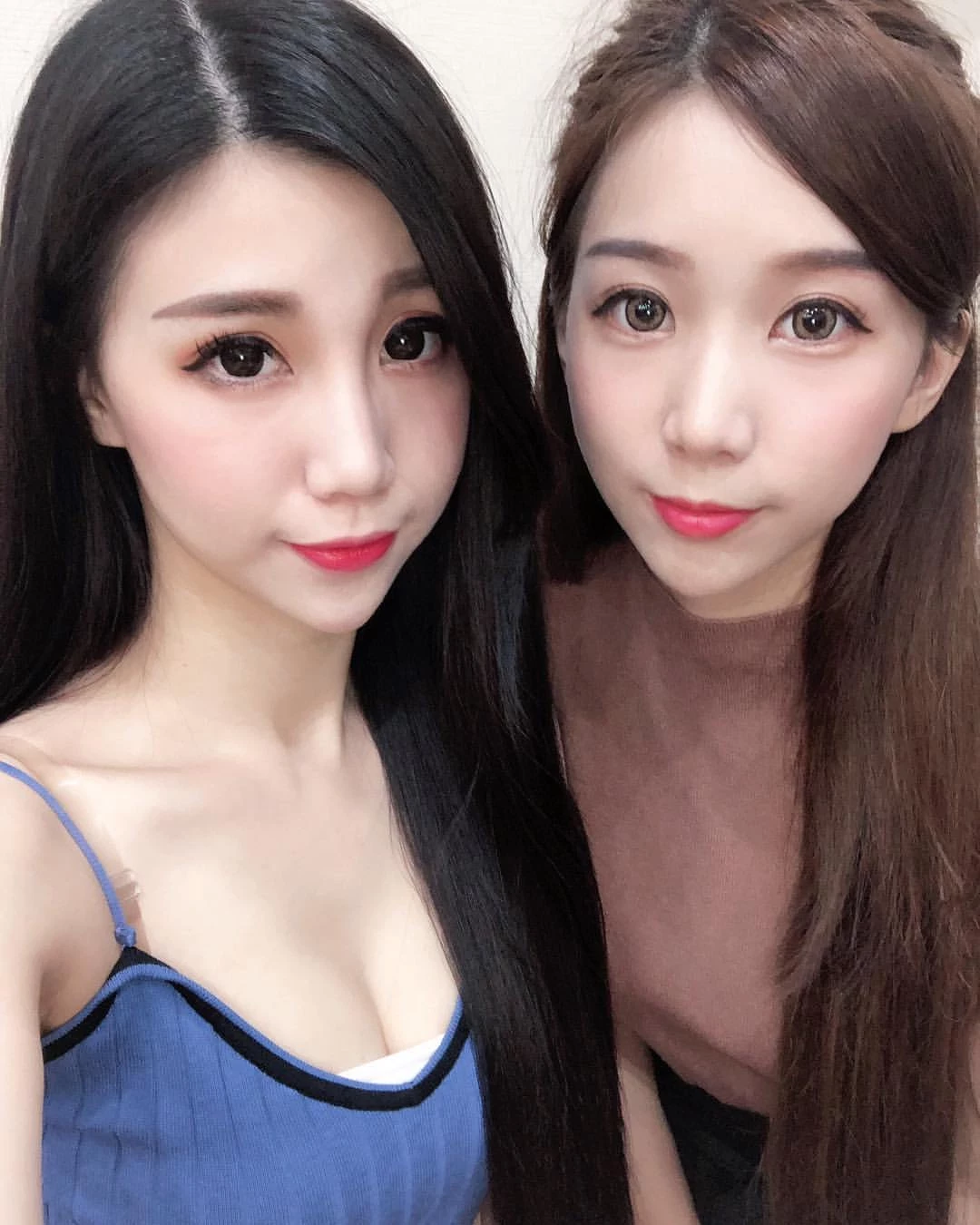 4382064.webp