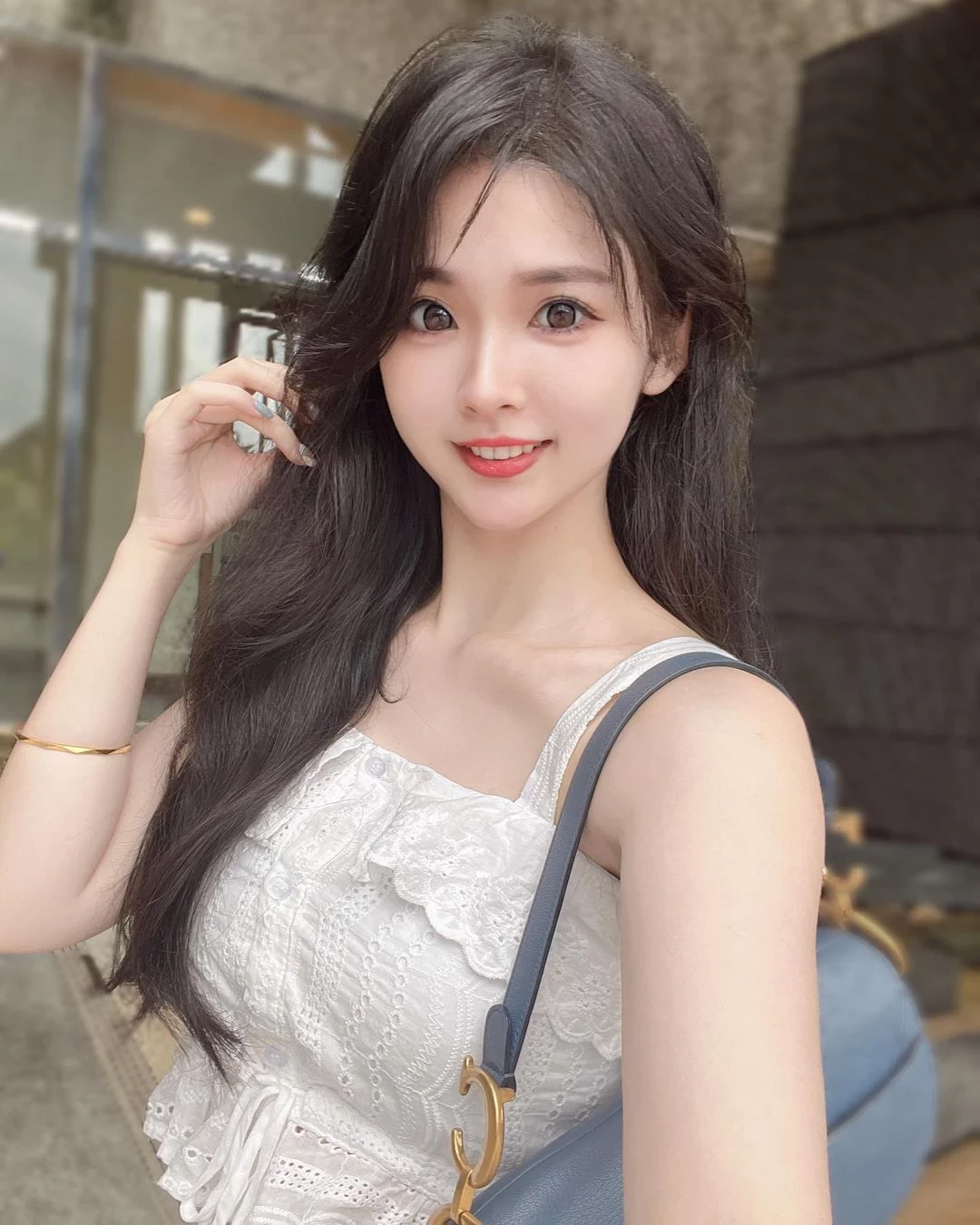 29170904.webp