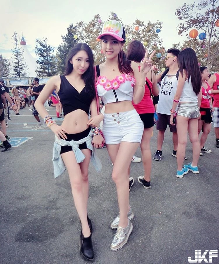 16801160.webp