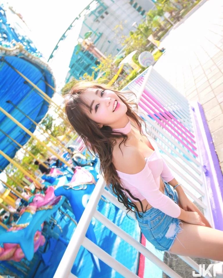 4536337.webp