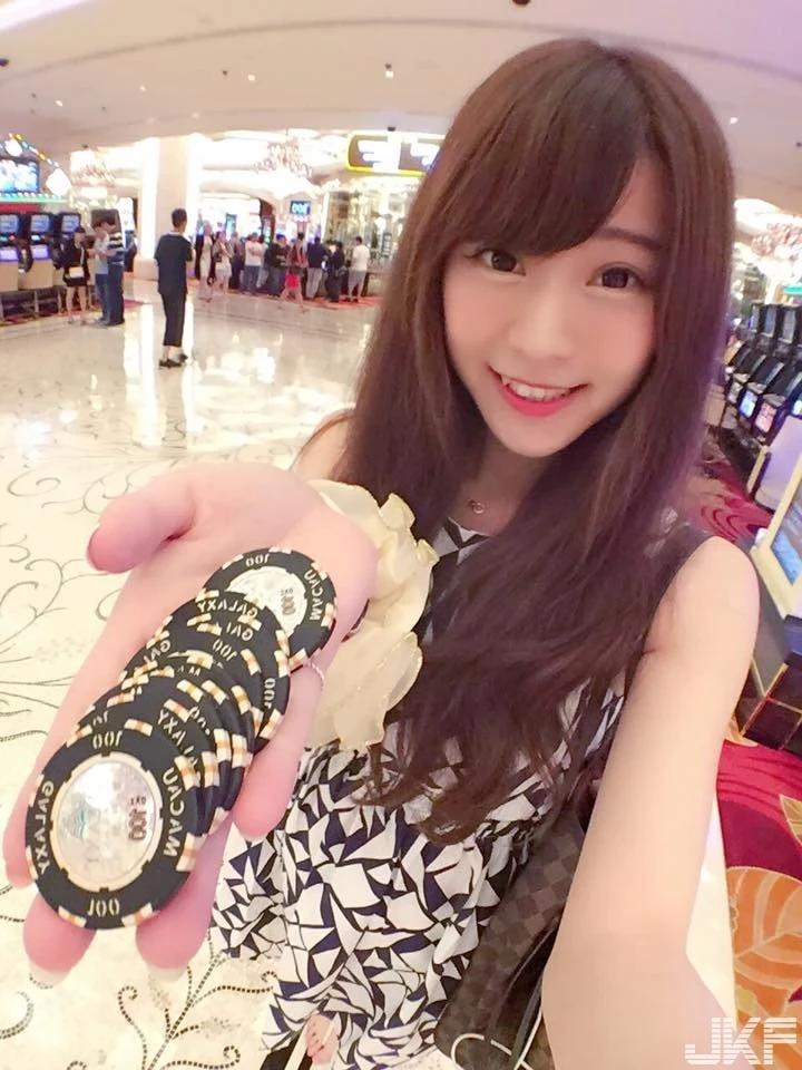 16849819.webp
