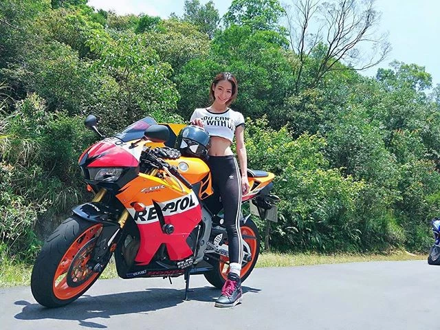 3998701.webp