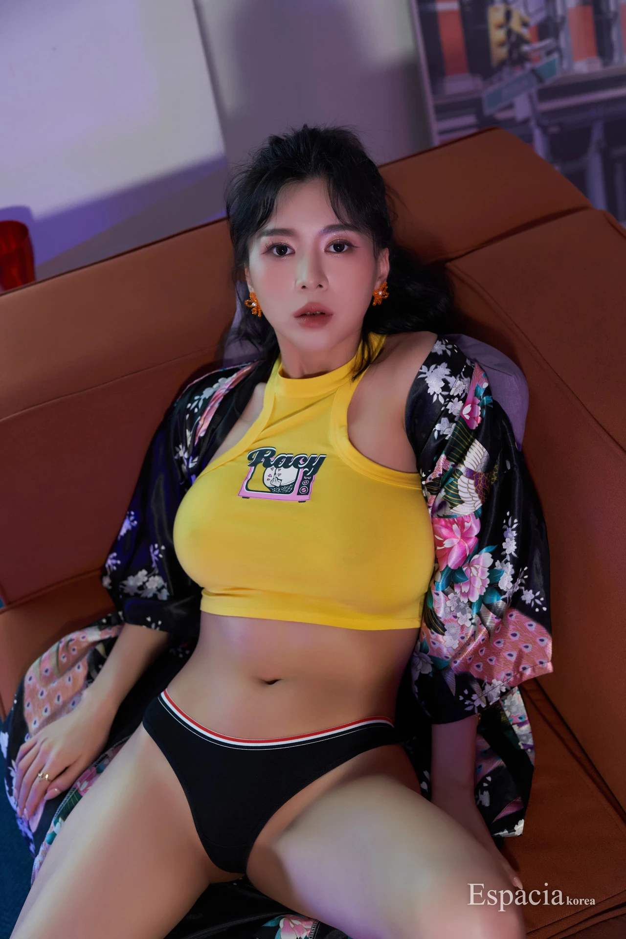 28607013.webp