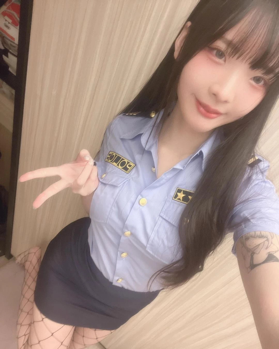 28501241.webp