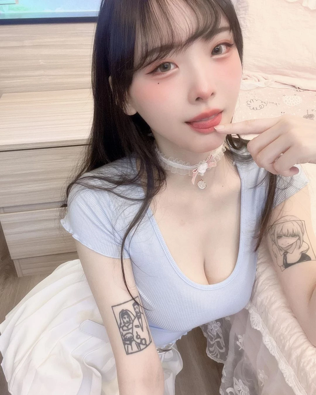28501245.webp