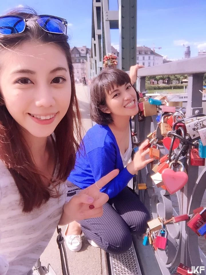 16890412.webp