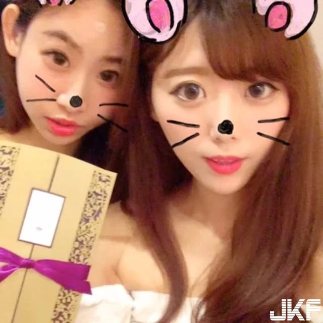 16824376.webp